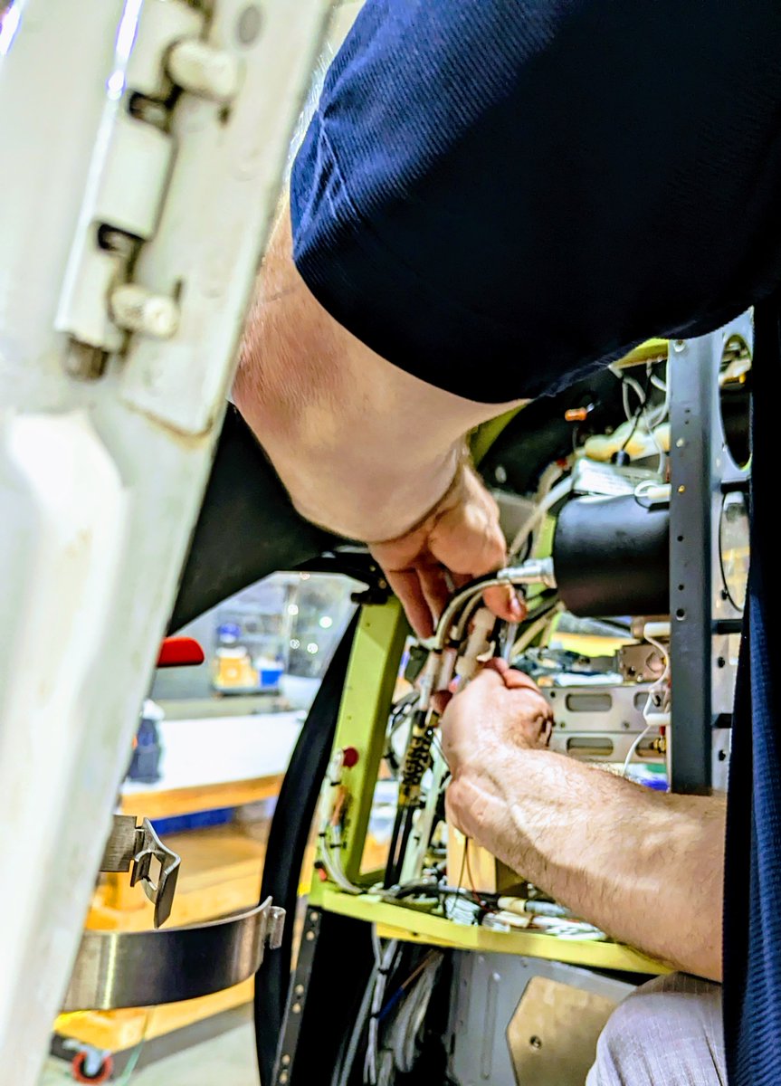 Schweizer tweet media