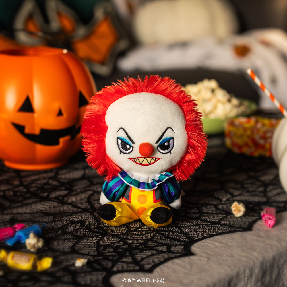 OriginalFunko's tweet image. Yikes! I was watching IT &amp;amp; someone holding a POP! Pennywise jumped out at me! Our photo-a-day challenge runs Oct. 28-30. &quot;Movie night&quot; is first. Post your photo by midnight PT on Oct. 28 &amp;amp; tag @originalfunko for a chance to win a SM Freddy. #Funkoween #FunkoPhotoADayChallenge
