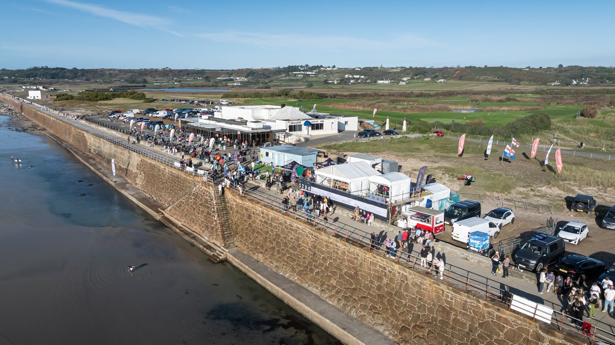 CONGRATULATIONS TEAM ENGLAND 🏴󠁧󠁢󠁥󠁮󠁧󠁿 🏆 
Incredible performance at an incredible event put on by @gb.surfing over the weekend at Jersey.
Massive congratulations to @laurensandlandsurfer and @lukas_skinner for DOUBLE WINNING
I: @richpicot @jayfire124