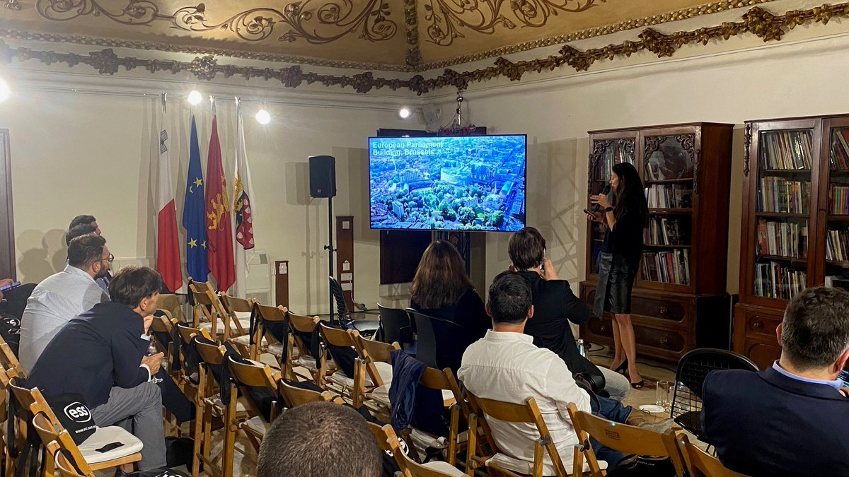 France in Malta tweet media