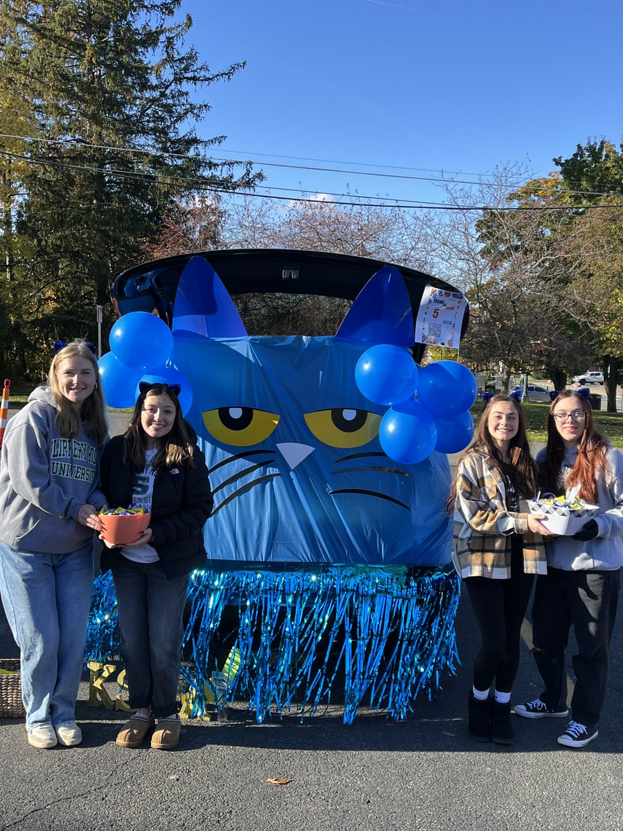 Over the weekend members of our leadership team participated in Slippery Rock SPSEA's trunk or treat! We are so thankful for the opportunity to connect with the community and continue to promote literacy with children and their families!
