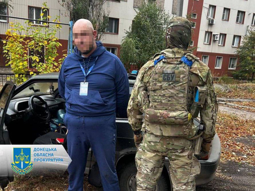 kardinal691's tweet photo. A #UN food program volunteer is suspected of espionage for the #Eref in #Pokrovsk.

#SBU😎 detained a 34-year-old local volunteer of the #UN World Food Program in #Donetsk region, who turned out to be a recruited #FSB agent. https://t.co/7rpzIocteL