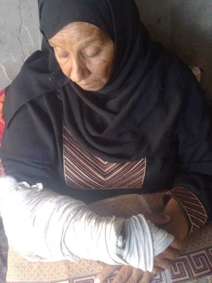 Noor_daood0's tweet photo. PLEASE DON'T SKIP ME :((

My account has been restricted, 
So, my gfm doesn't appear to everyone! 

Save  my children, they need you, they need your help 😭

📢Please support my family gfm !!
by sharing and quoting and donating 💔🙏🏻🚨
https://t.co/rHyQN3Huf3 https://t.co/JkaHna9YhX