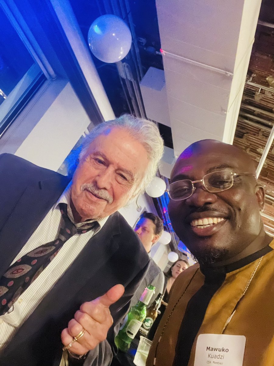 Networking and building connections! A valuable opportunity to connect with influential Casting Directors, Producers, Directors, and Writers at the East Coast Networking Mixer #ECNM #FilmIndustry #Networking #CSA #CastingDirector #NewYork #nyc