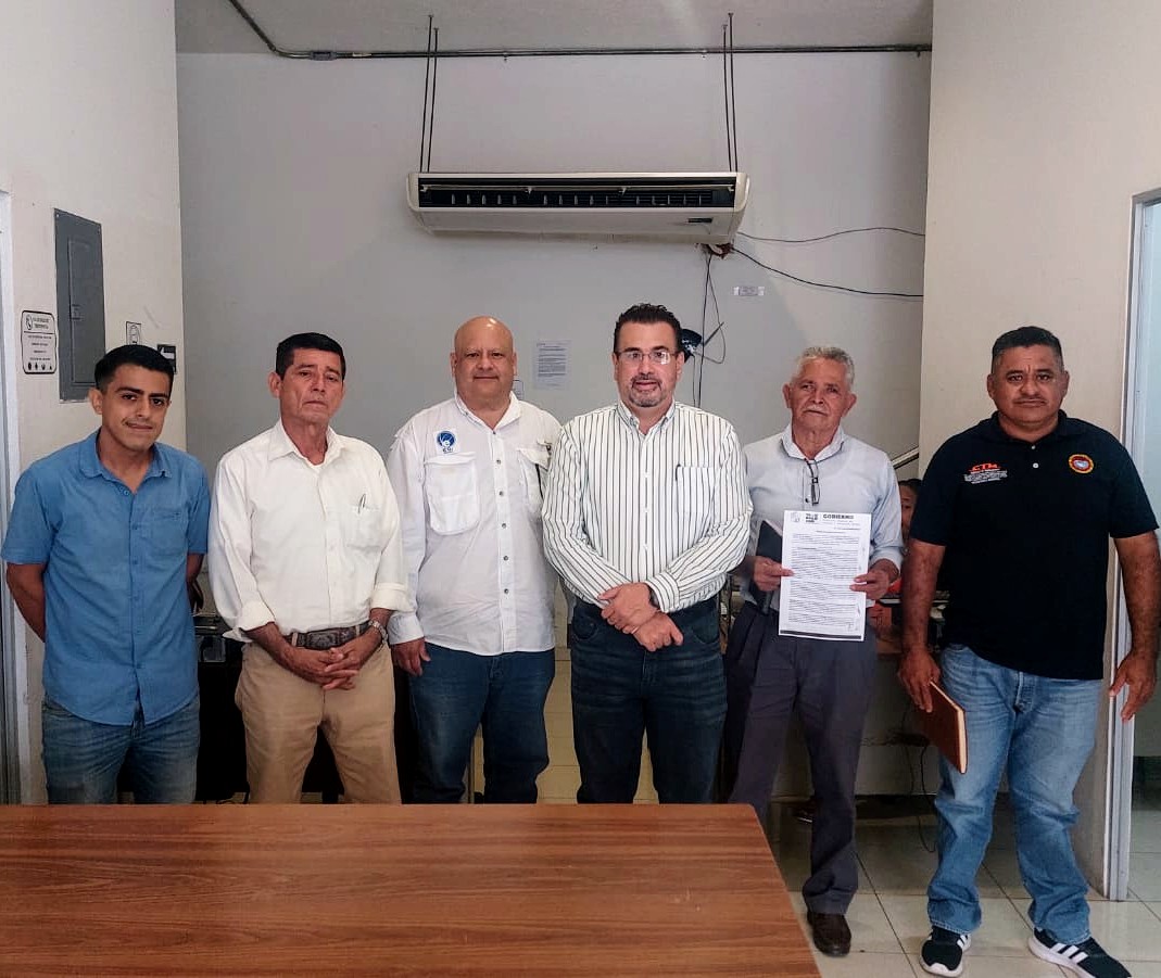 crojasrabelo's tweet photo. En beneficio de trabajadores tabasqueños en la Direccion General del Trabajo (DGTyPS) se han llevado a cabo la firma de minutas de acuerdo entre  9 representaciones sindicales locales, empresas privadas y PEMEX.
#DGTyPS
#GobiernoDeTerritorio https://t.co/JXDnRMFEkZ