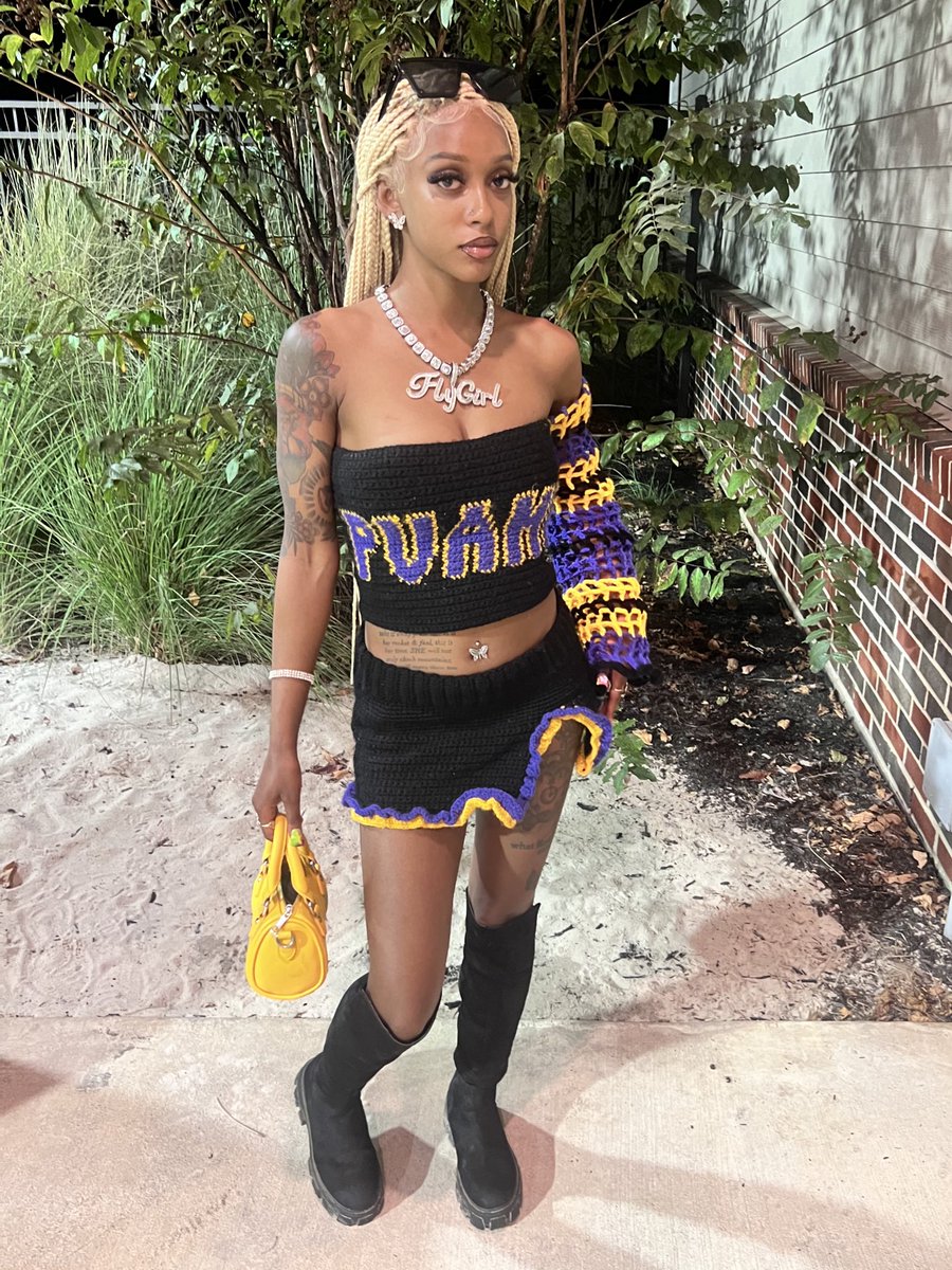 flygirljai's tweet photo. Set it out the fly way ๐ #pvhoco https://t.co/MkH02NAHoi