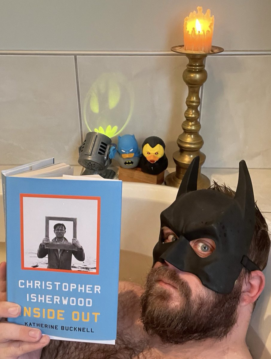 Welcome, Gothamites! 🛁📚🦇🕯️

Finished reading <a href="/ClarendonRoad/">Katherine Bucknell</a>’s new biography of CHRISTOPHER ISHERWOOD INSIDE OUT! (<a href="/fsgbooks/">Farrar,Straus&Giroux</a>/<a href="/ChattoBooks/">Chatto&Windus</a>)

Lovely and moving to read, though perhaps too hefty to recommend reading in the tub.

What’s on your list? 🛁📚🦇🕯️