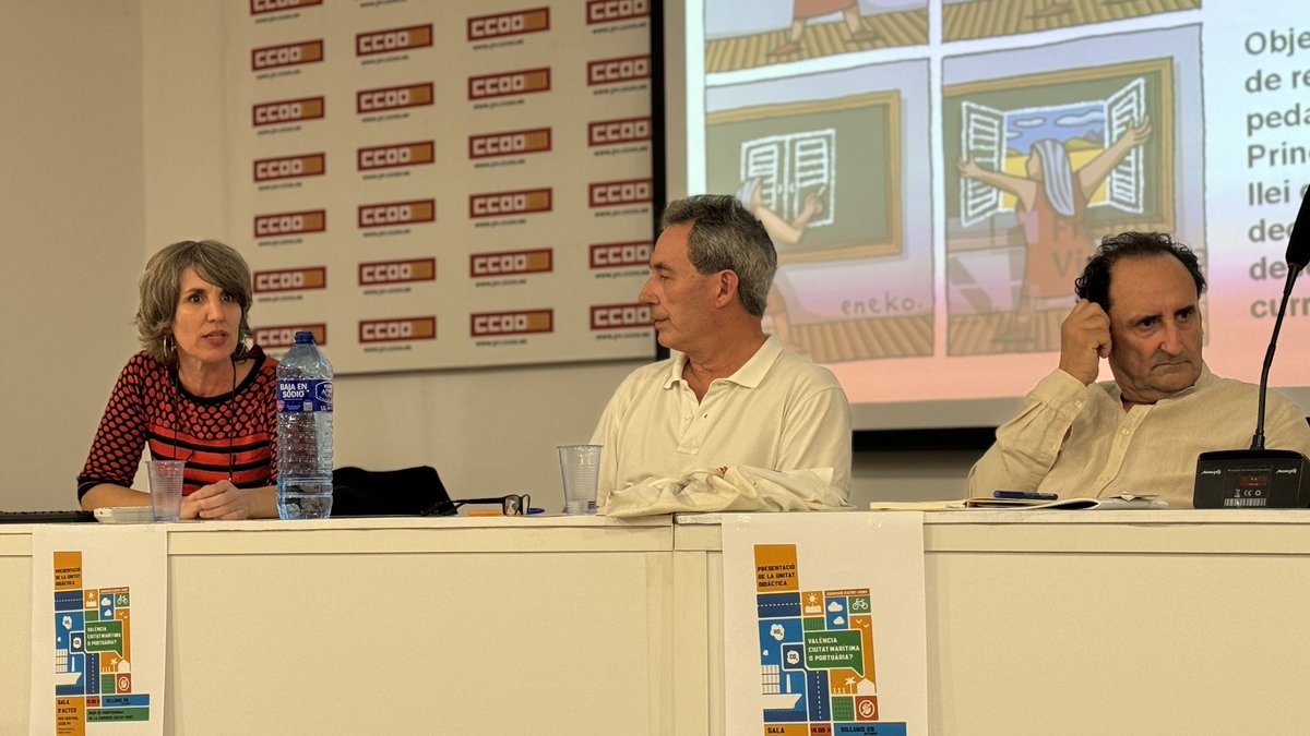 educacio_ccoopv's tweet photo. Comença la presentació de la unitat didàctica elaborada pel grup de professorat de @NoAmpliacioPort . Presenta l’acte @Cristinasrivas d’@educacio_ccoopv . Agraïm aquesta col•laboració per donar-nos a conèixer aquesta proposta que de segur, extendrem pels centres educatius. https://t.co/JHkg65e6q4