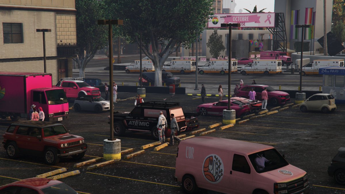 MindCity_RP's tweet image. Hier soir, c'était la parade marquant la fin d'Octobre Rose, le mois de prévention contre le cancer du sein organisé par nos médecins ! 
Est-ce que tout le monde a acheté son calendrier ? 👀