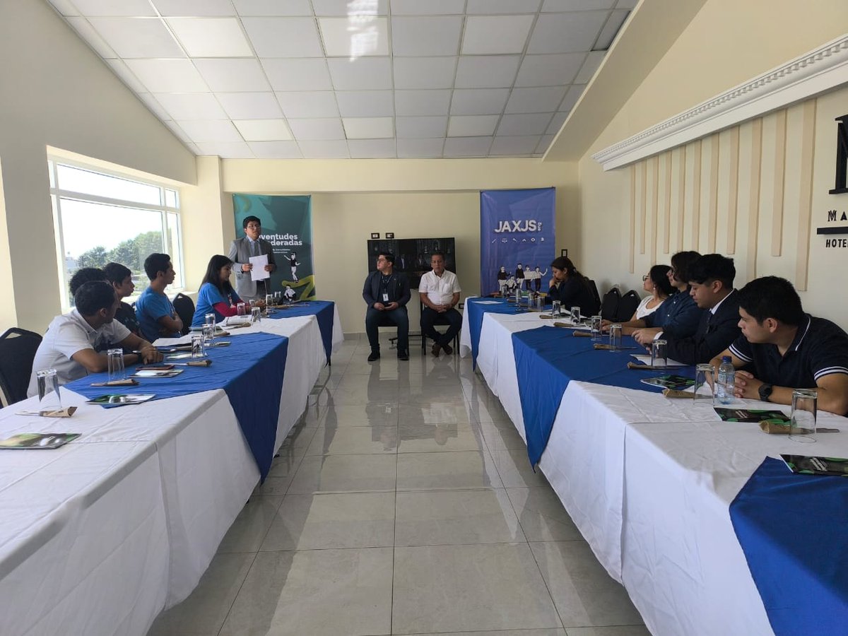 ConjuveGuate's tweet photo. Con el objetivo de fomentar el empoderamiento y participación cívica en #San Marcos, @JAxJS_ong  culminó el diplomado "Juventudes Empoderadas, Construyendo Comunidades, justas y Democráticas". https://t.co/OuvM0kBnOb