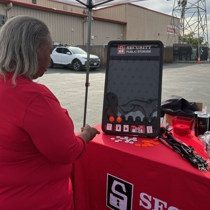 SPStorage's tweet image. Thanks to everyone who came out and made the SPS Sacramento - Power Inn Mixer amazing! 🤝 We loved connecting with the community and sharing some great moments. #SecurityPublicStorage #Sacramento