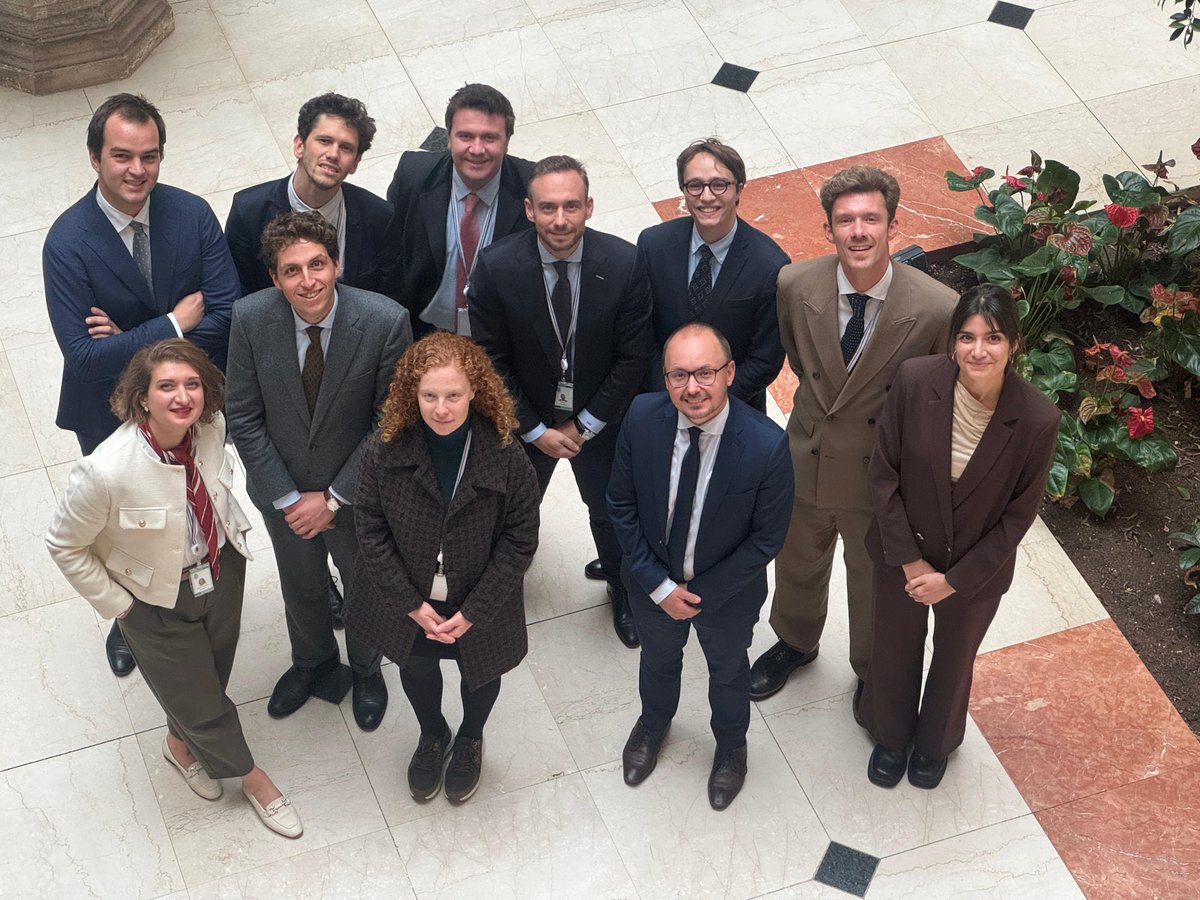 🇧🇪Young Diplomats in Belgium: New Season, New Team!

Are you a #diplomat ?  ✅
Is Brussels your first or second posting?✅
Want to explore #Belgium and network with peers?✅
Sign up now to become a YDBee🐝and join us for exciting cultural and social events
tinyurl.com/YDBees