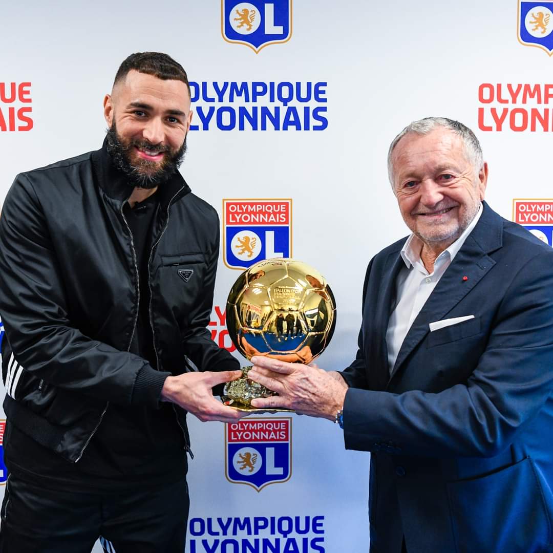 GonesRadioOff's tweet photo. À Lyon, il n'y a qu'un seul BO ❤️ Karim #OL https://t.co/k84s2CiTtr