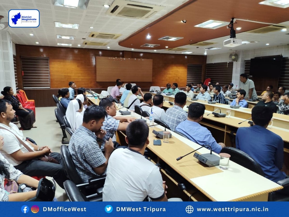DMWest_Tripura's tweet image. Today, from 3 pm onwards, a district-level review meeting was conducted for the boarding houses of Sadar, Mohanpur &amp;amp; Jirania sub-divisions, under the chairmanship of the ADM &amp;amp; Collector, West Tripura, in the conference hall of my office.

#DistrictDevelopment #StudentSupport
