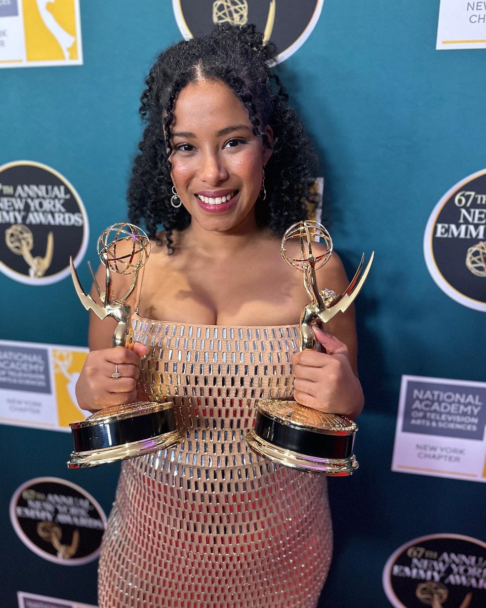 KellyMena's tweet image. So grateful and proud to have won two Emmy’s on Saturday night for our work on the migrant crisis.
Want to shoutout @DanKomarinetz and Dan Keese who worked so hard on our piece about one Venezuelan family’s journey to the US.
ny1.com/nyc/all-boroug…