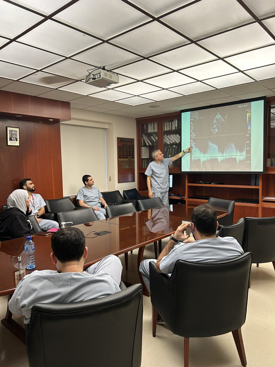 aubmc_cards_fel's tweet photo. Excited to see Dr.@GhazzalZiyad presenting an insightful lecture on diagnosing pulmonary hypertension using echocardiography! Perfect blend of cutting-edge imaging and practical application to improve patient care. #Cardiology #PulmonaryHypertension #EchoLab https://t.co/Vm0Oh96NEq