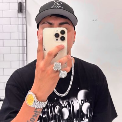 zeus4pf's tweet photo. #NewProfilePic https://t.co/PXmqsMZSPp