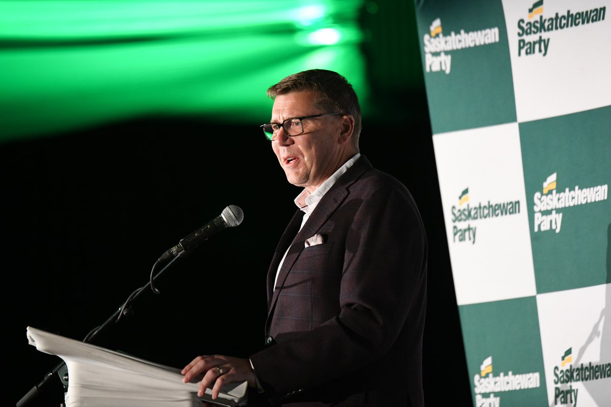 PremierScottMoe's tweet photo. Today is Election Day.
The choice is clear: a strong economy and a bright future with the @SaskParty - or - decline, loss and closures under the NDP.
Polls are open from 9 am to 8 pm. To find out where you vote, go to https://t.co/9NXJaeX8AM https://t.co/nMVQ0GvfQi
