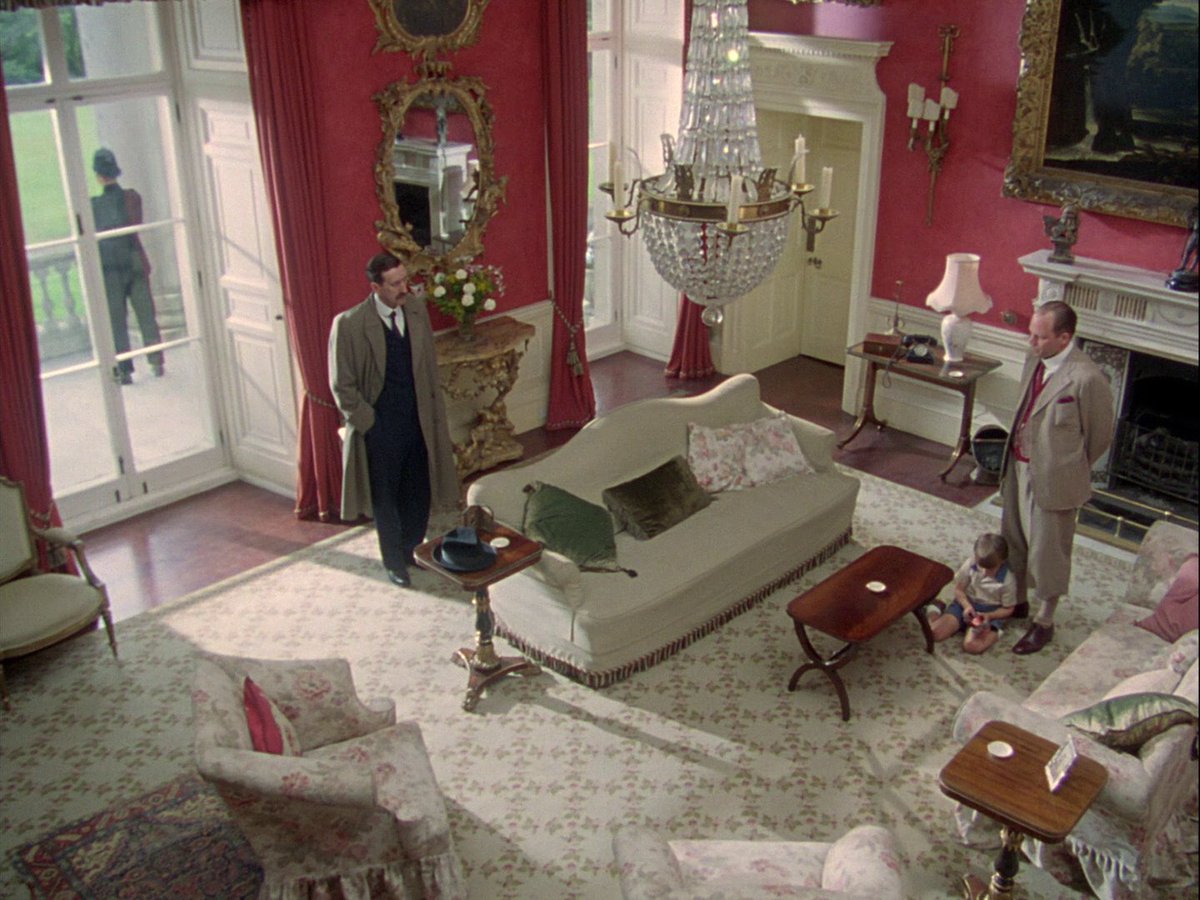 Interior Design on Columbo & Poirot (@interiorcolumbo) on Twitter photo 