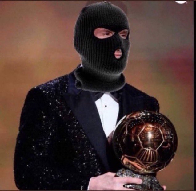 سرقت من جديد  فيني من يستحق
#الكرة_الذهبية 
#فينيسيوس_جونيور