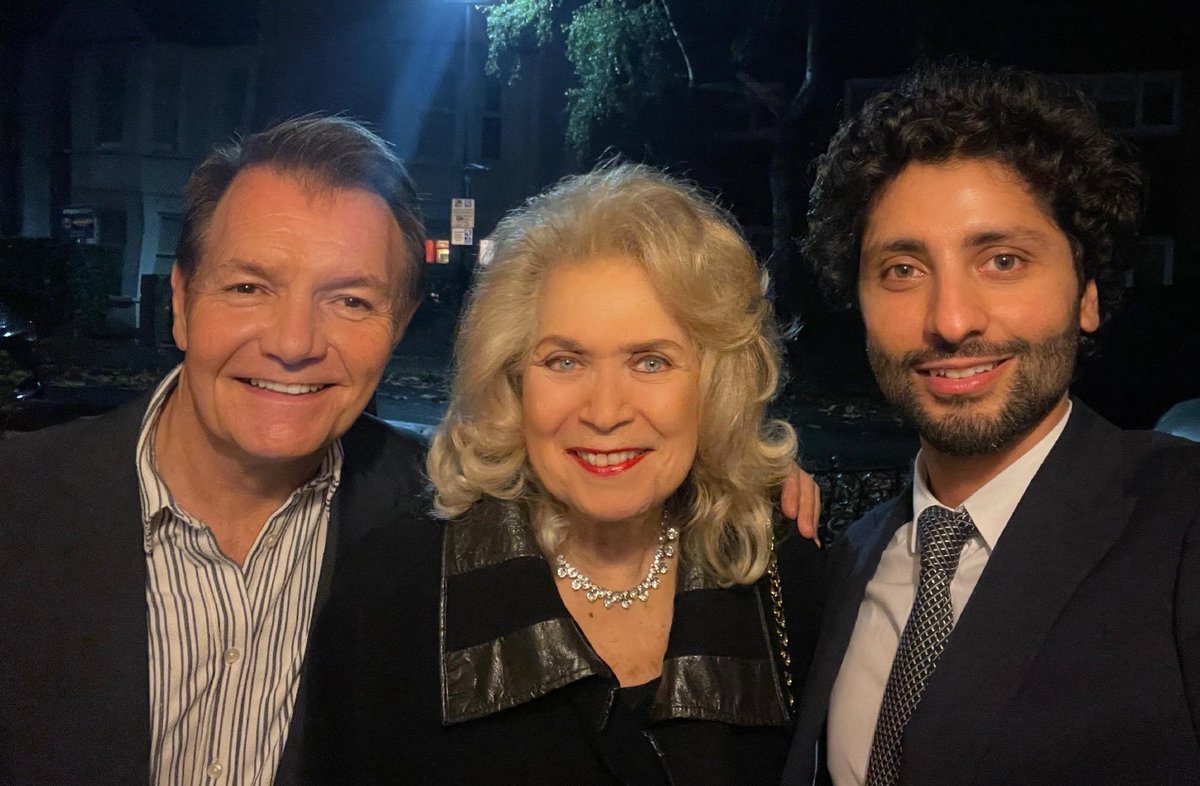 LangfordBarry's tweet image. A very appropriate shaft of moonlight as @thevalerieleon, Umair Asanti and l set off for the premiere of Heroes, Legends and Monsters - a celebration of 90 years of #Hammer #films.
#halloween2024 has come early for us!