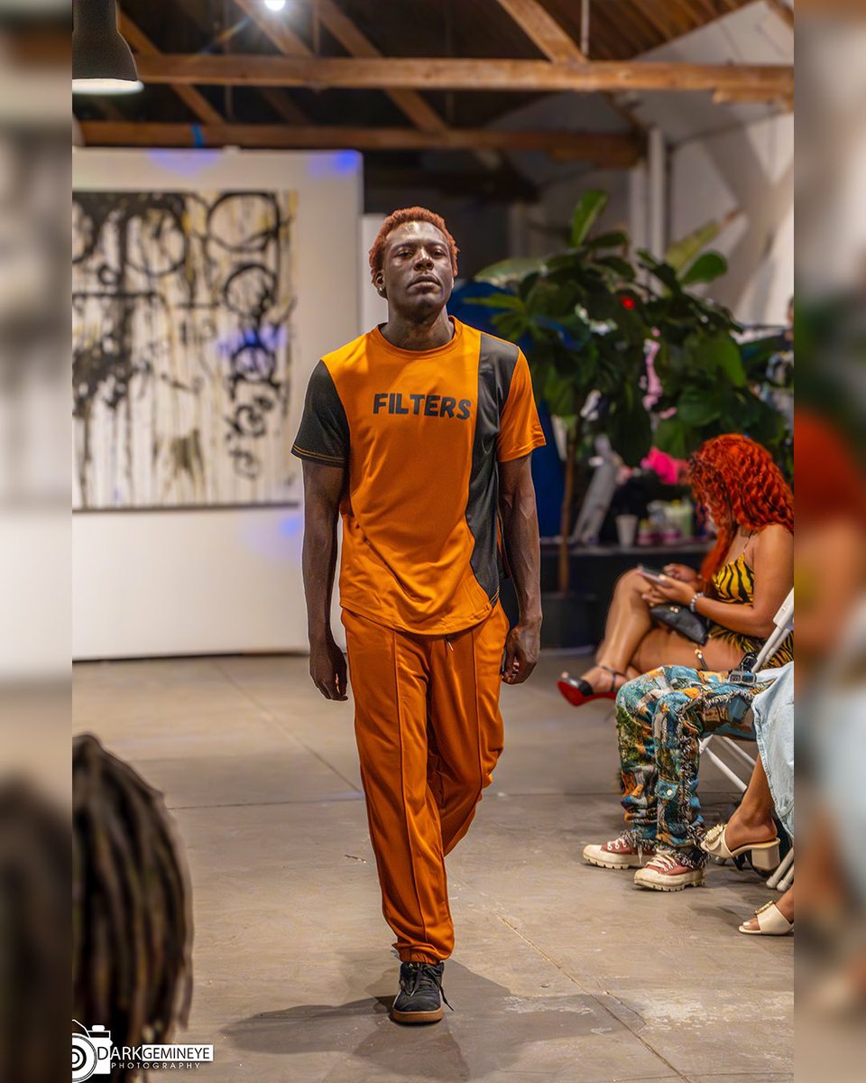 DGPhotosLBC's tweet photo. #LAFW https://t.co/SC6tro0cns