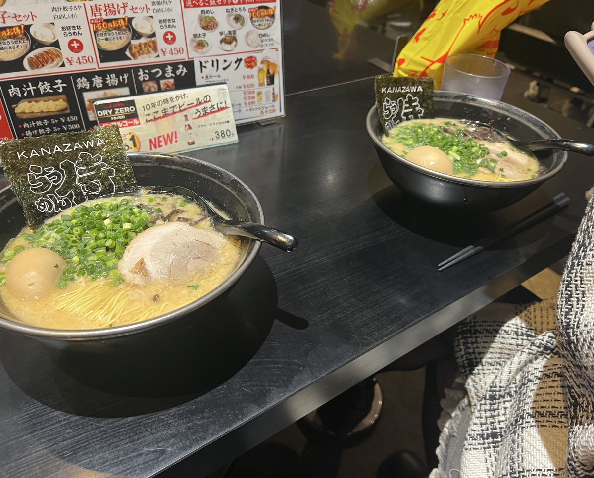 Sakagen12's tweet photo. 3日連続ら〜めん〜〜〜 https://t.co/rBiT2CoVVV