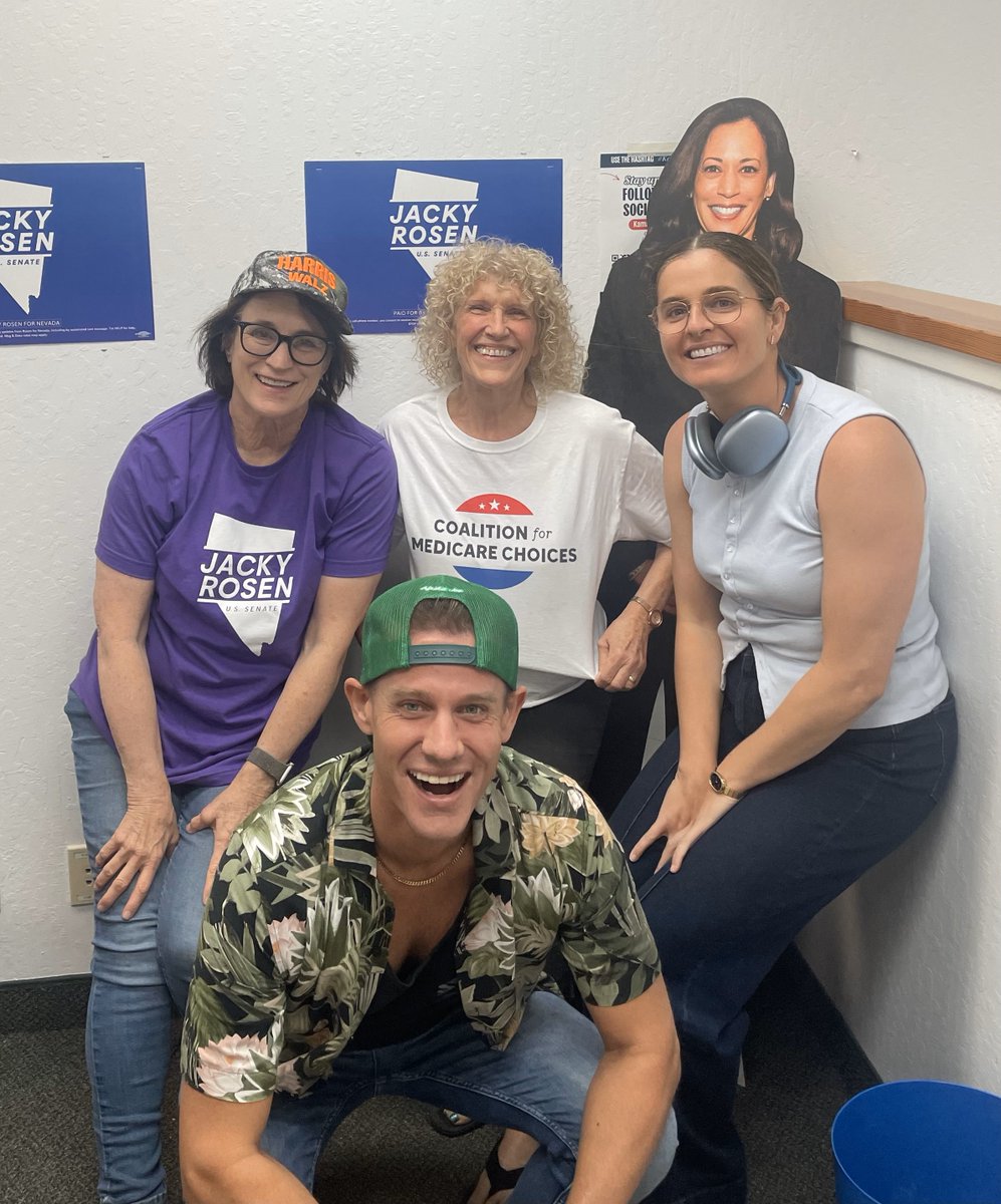 protectmyMA's tweet photo. With the election drawing near, seniors continue to advocate for Medicare Advantage. Last week, CMC member Cami dropped into the @KamalaHQ office in Nevada to share the important role of MA in her life. https://t.co/iqJFLBE2Af
