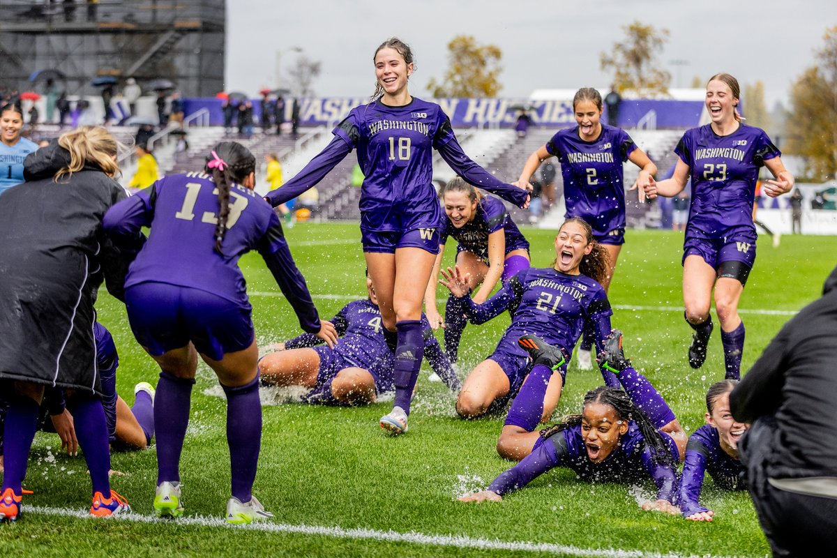Fun day at Husky Soccer Stadium as the University of Washington women's soccer team wraps up the regular season by defeating Oregon 3-0 on senior day! <a href="/UW_WSoccer/">Washington Women's Soccer</a> <a href="/UWAthletics/">Washington Athletics</a> <a href="/bigten/">Big Ten Conference</a> <a href="/BigTenNetwork/">Big Ten Network</a> <a href="/NCAASoccer/">NCAA Soccer</a> <a href="/adidasfootball/">adidas Football</a> #GoHuskies <a href="/B1GSoccer/">Big Ten Soccer</a> #soccer