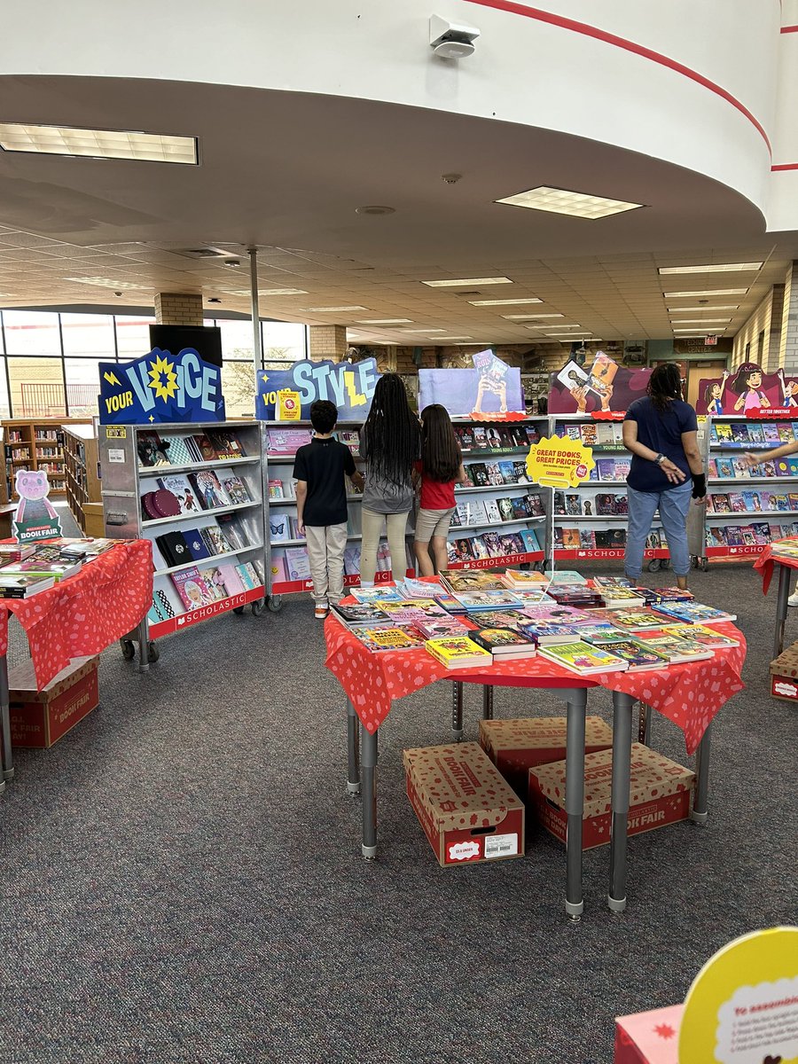 LibraryODMS's tweet image. #Scholastic Book Fair is still open at ODMS Library! We will be here until Thursday, October 31st. See You Soon! @ODMSMustangs @Alief_Libraries