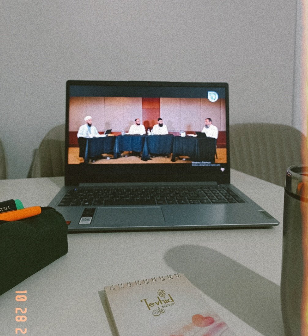 sadecezeze0's tweet photo. De ki : "Hak geldi bâtıl yok oldu .Şüphesiz bâtıl,yok olmaya mahkûmdur."           - İsra / 81 https://t.co/1rStIQgZac