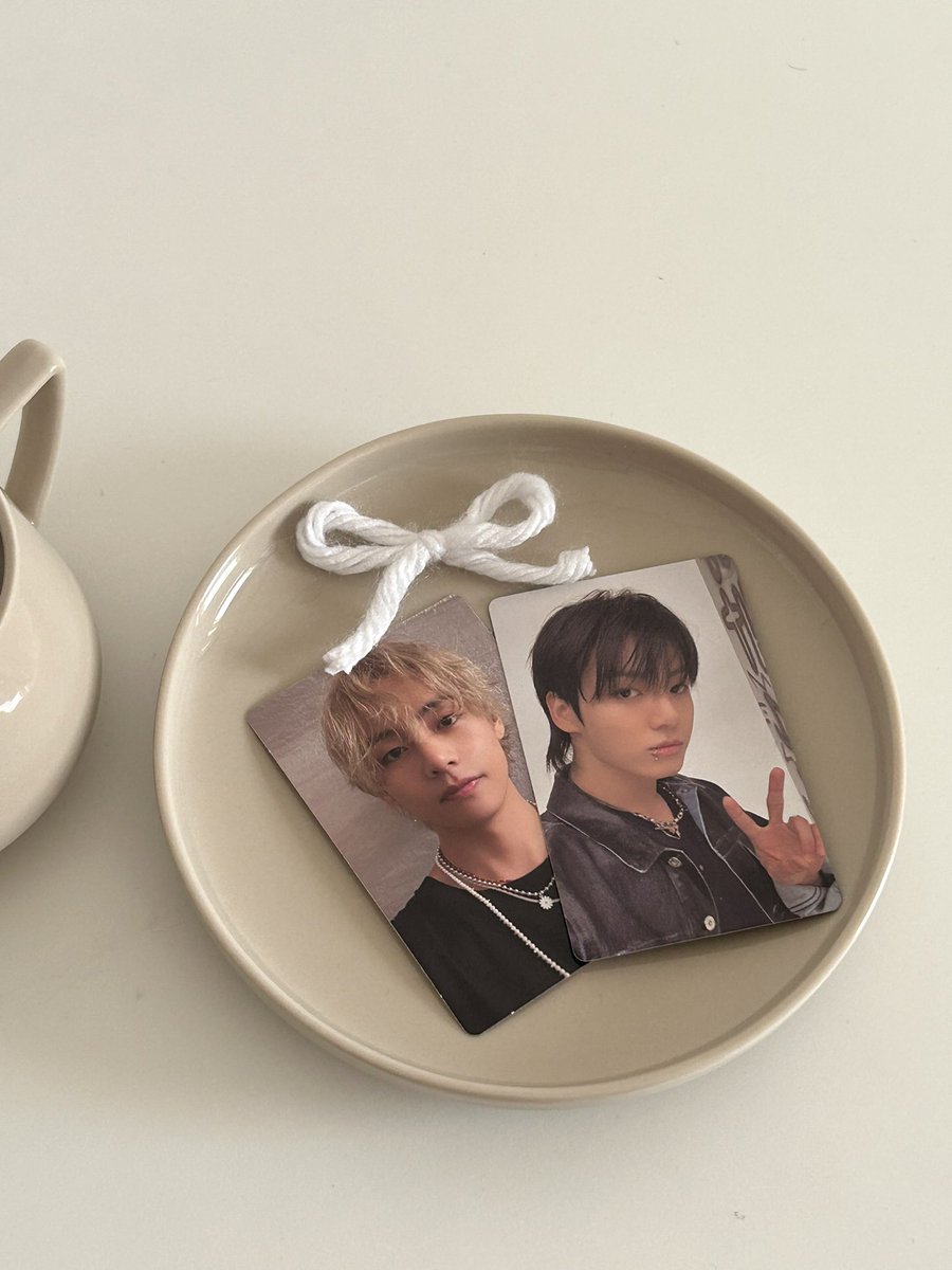 LOVE THEM ✧₊⁺