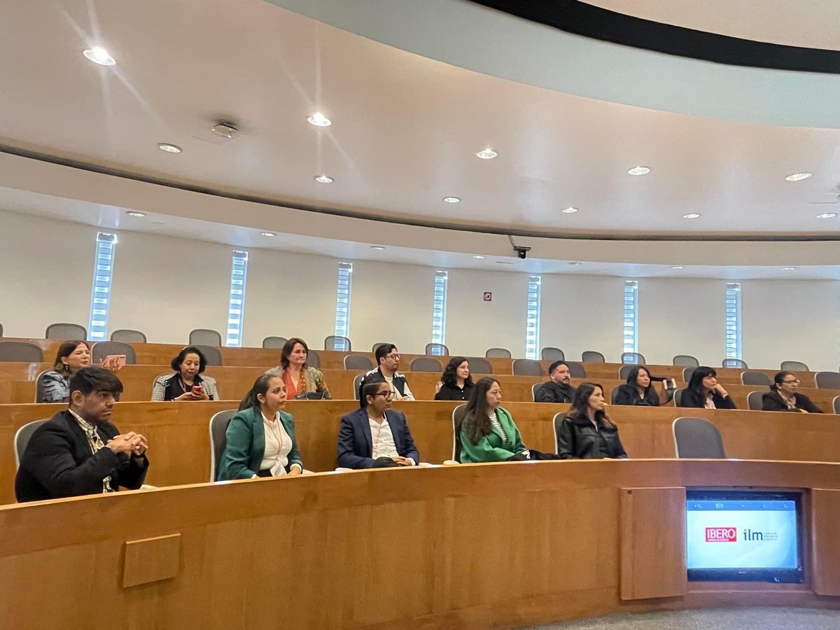 🏛FORMACIÓN🏛
Te compartimos más momentos que vivimos en el cierre y entrega de diplomas del Programa para Líderes Emergentes en Gestión Cultural y Museos 2024
Les deseamos mucho éxito a las y los participantes
Gracias a la Universidad IBERO por ser parte de este proyecto