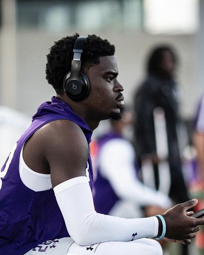 Timi Oke: NFL Academy-made, Wildcat-ready! Let’s get it 💪🏾💥
#NFLAcademy