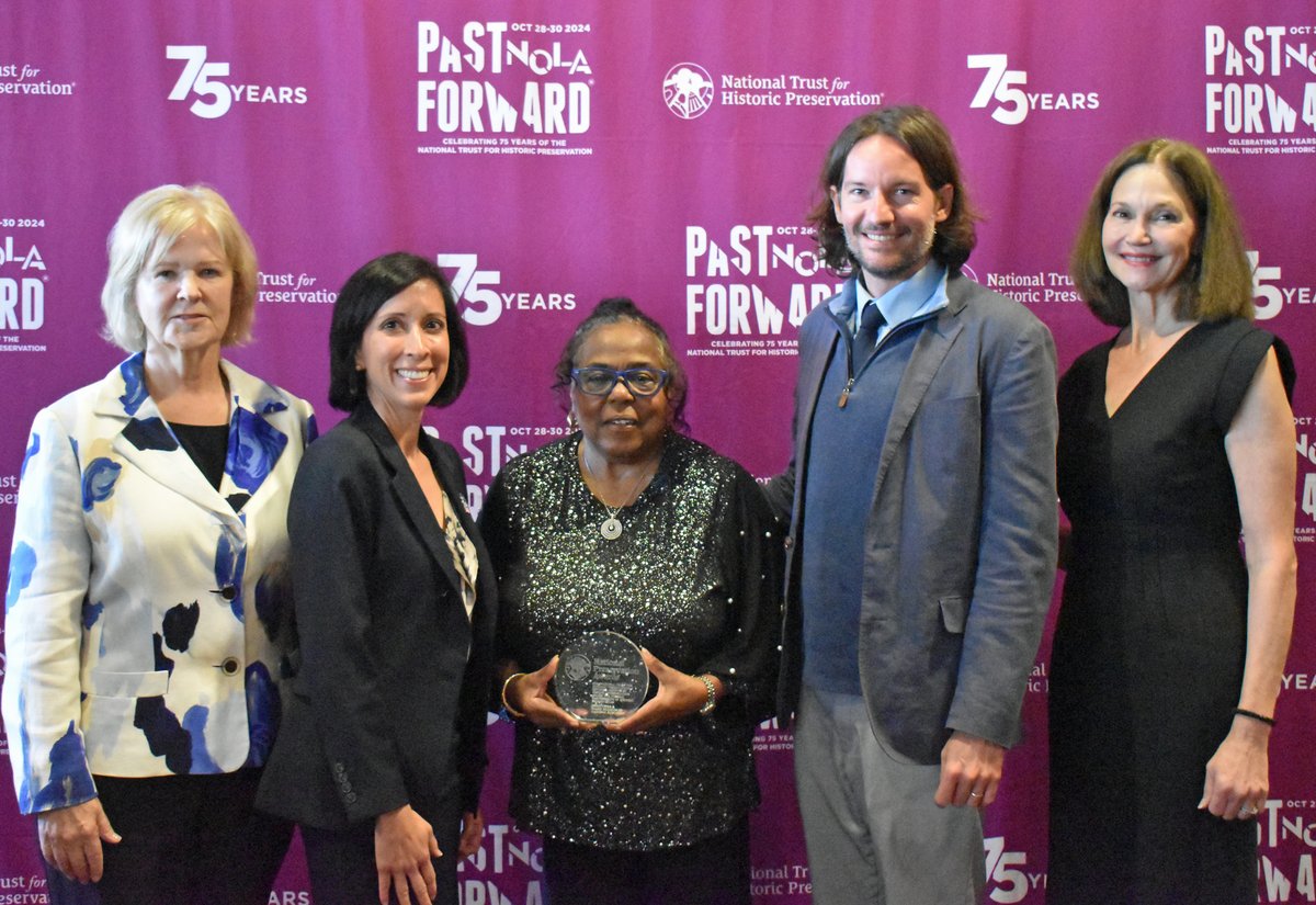 usachp's tweet photo. ACHP @ChairBronin today presented the National Trust/Advisory Council on Historic Preservation Award for Federal Partnerships in Historic Preservation to the Emmett Till &amp; Mamie Till-Mobley National Monument at the PastForward Conference in New Orleans. https://t.co/5UvjSuGJQX https://t.co/yZXtQ7uJDc