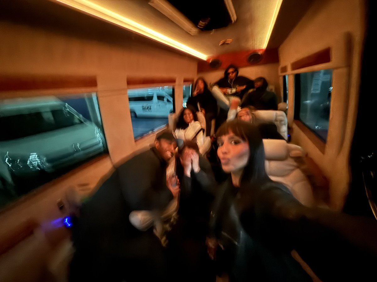 bwrightous's tweet image. 🇦🇺 w/ @Chxrry2you