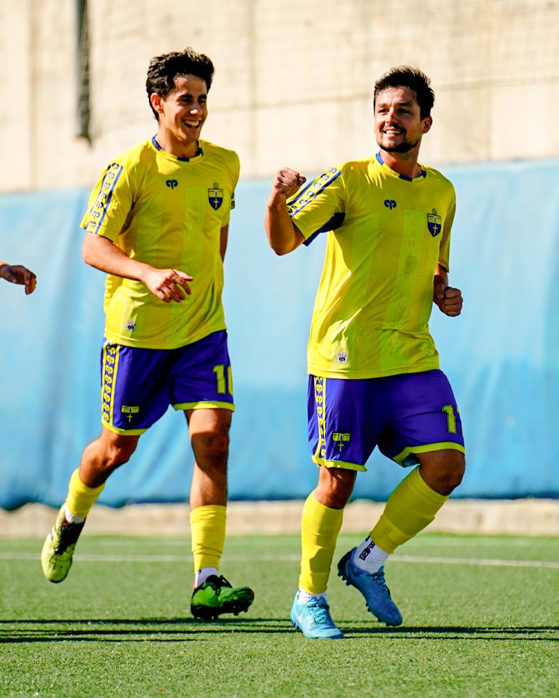 🤯 ¡Qué partido de los dos ayer!

⚽️ 2 goles de <a href="/SalviMoya/">Salvi</a> 
🤝 3 asistencias de <a href="/danigm_02/">Daniel Garcia ✌️</a> 

#CaminoViejo #NuestroCamino