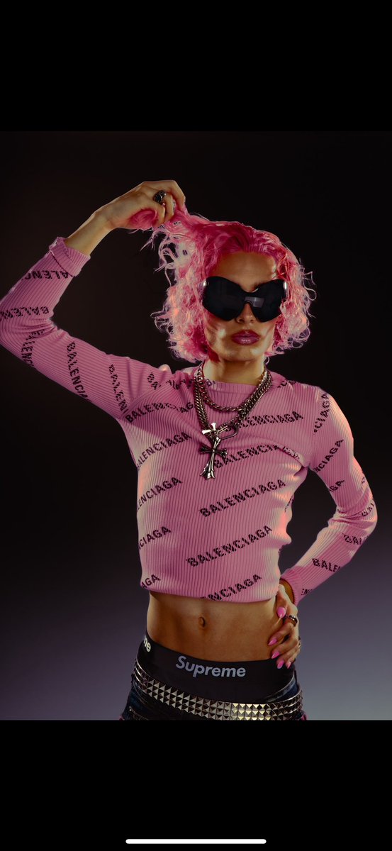 BenicioBryant's tweet photo. POPSTAR. TONIGHT. https://t.co/fdmdQoC3Nj