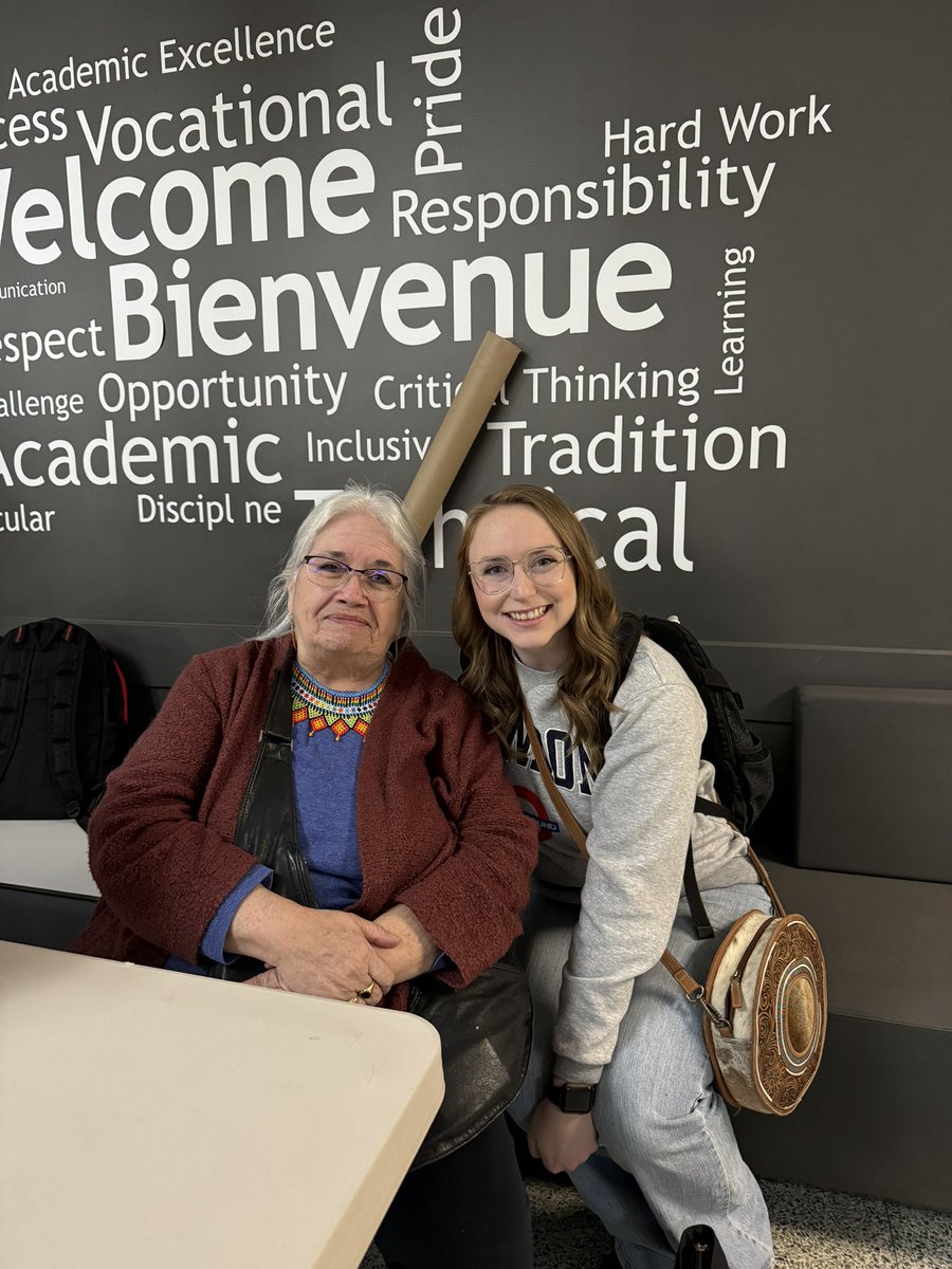 Mme Biem tweet media