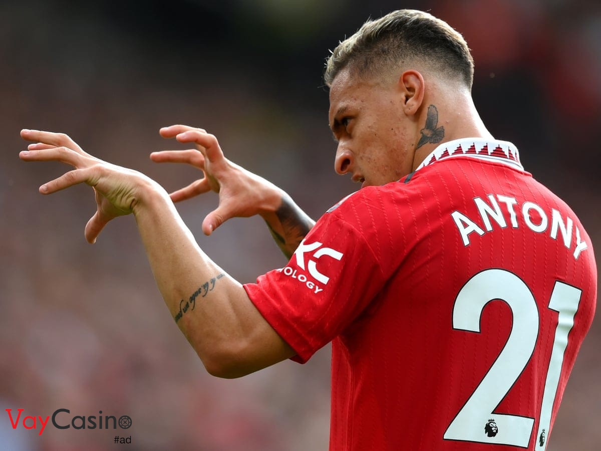TrollFootball's tweet photo. 🚨🚨 Antony will NOT travel to the Ballon d’Or ceremony as he has been informed by the French Football Association that he will not win. https://t.co/M48fAqrtpi