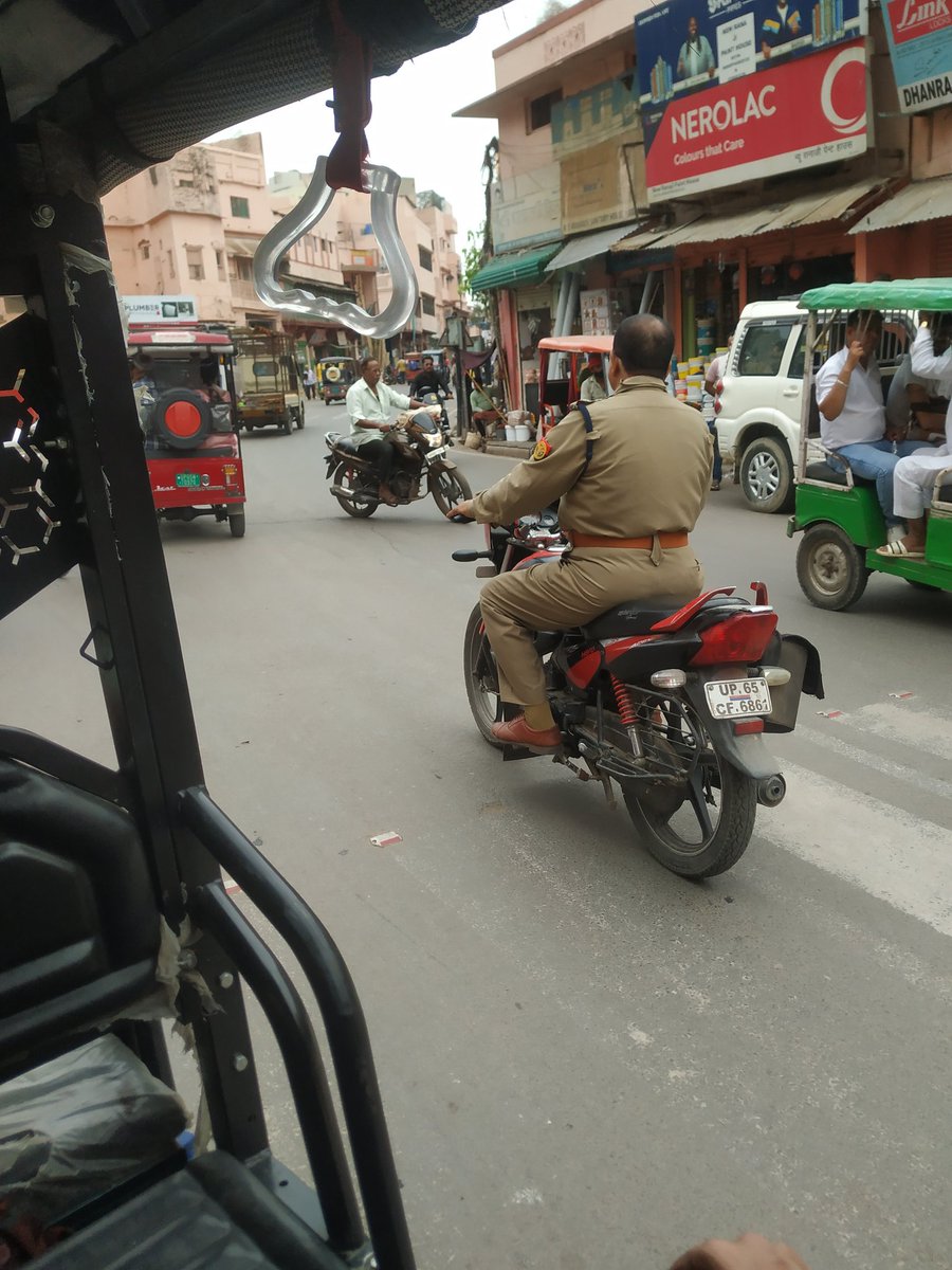 Ketan Chourasia (Shiv) (@kschourasia4545) on Twitter photo <a href="/uptrafficpolice/">UP Traffic Police</a> <a href="/varanasipolice/">POLICE COMMISSIONERATE VARANASI</a> <a href="/Uppolice/">UP POLICE</a> <a href="/dgpup/">DGP UP</a> <a href="/CMOfficeUP/">CM Office, GoUP</a> <a href="/UPGovt/">Government of UP</a> <a href="/112UttarPradesh/">Call 112</a> <a href="/lucknowtraffic/">LUCKNOW TRAFFIC POLICE</a> <a href="/kanpurtraffic/">KANPUR NAGAR TRAFFIC POLICE</a> <a href="/agrapolice/">POLICE COMMISSIONERATE AGRA</a> <a href="/kannaujpolice/">kannauj police</a> <a href="/ghaziabadpolice/">POLICE COMMISSIONERATE GHAZIABAD</a> 🙏क्या इनका चालान होगा बिना हेलमेट और एक तो पीछे देख कर गाड़ी चला रहे हैं???? <a href="/uptrafficpolice/">UP Traffic Police</a> <a href="/varanasipolice/">POLICE COMMISSIONERATE VARANASI</a> <a href="/Uppolice/">UP POLICE</a> <a href="/dgpup/">DGP UP</a> <a href="/CMOfficeUP/">CM Office, GoUP</a> <a href="/UPGovt/">Government of UP</a> <a href="/112UttarPradesh/">Call 112</a> <a href="/lucknowtraffic/">LUCKNOW TRAFFIC POLICE</a> <a href="/kanpurtraffic/">KANPUR NAGAR TRAFFIC POLICE</a> <a href="/agrapolice/">POLICE COMMISSIONERATE AGRA</a> <a href="/kannaujpolice/">kannauj police</a> <a href="/ghaziabadpolice/">POLICE COMMISSIONERATE GHAZIABAD</a> 🙏क्या इनका चालान होगा बिना हेलमेट और एक तो पीछे देख कर गाड़ी चला रहे हैं????