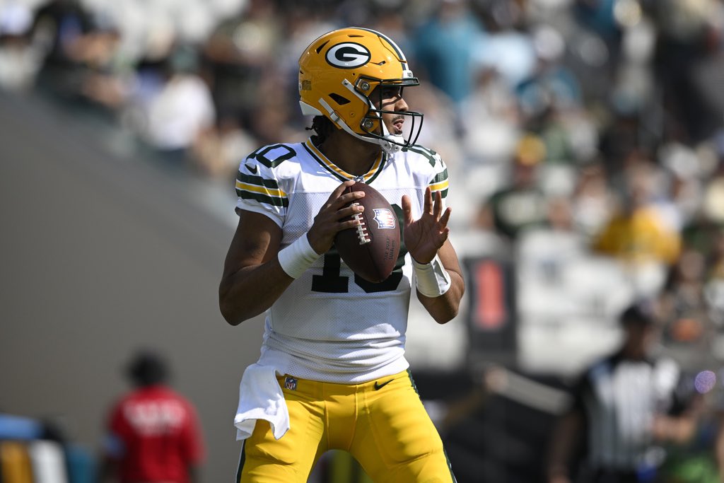RapSheet's tweet image. Source: #Packers QB Jordan Love’s MRI came back with some good news. It’s a strained groin, nothing major. 

No surprise. He’ll get better every day and do treatment and monitor throughout the week.