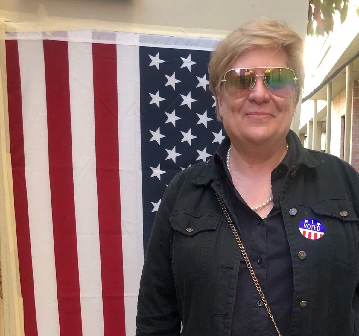 thelaurakoski's tweet photo. @MariahCarey @bluegr8fulchik @kerrywashington Happy voting season! Joy is coming! Vote blue down ballot!
I voted in “costume”: Aviators for Joe, pearls for Kamala, and a jean jacket for Coach. #EarlyVoting #VoteBlue4Freedom https://t.co/AlXir5ZDfb