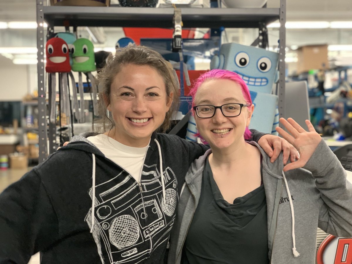 This is what #STEM looks like. @goldieblox @adafruit https://t.co/HYrN1Wg0nD