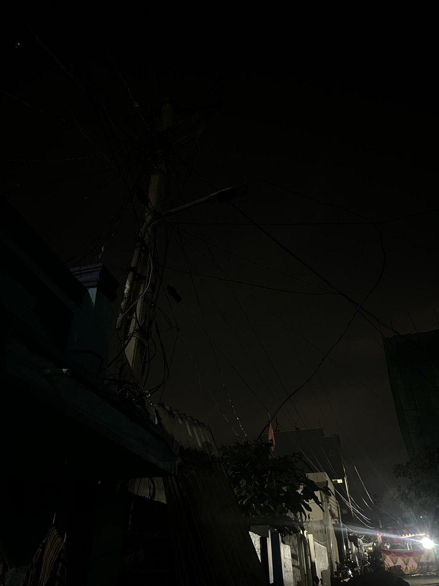 MdArief15's tweet photo. Hello @GHMCOnline @nazeer070222 streets lights are not working in Prem nagar new Hafeezpet streets no’s 20 backside abbubakr siddique masjid and 22,24 please solve this issue ASAP, Thank you 🙏🏻 https://t.co/tuutxVDUvF
