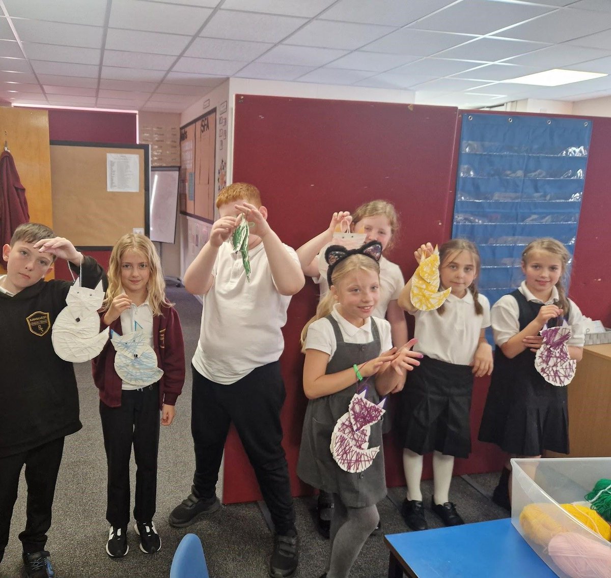 RawmarshSP's tweet image. 🐌 This half term, Mrs Hudson and Mrs Sahota’s KS2 Craft Club have been focusing on creating crafts with a woodland creature theme! These have included a wool wrapped fox, conker snails, woodland animal pencil toppers, and handprint owls.
 
Well done everyone! 😁👏