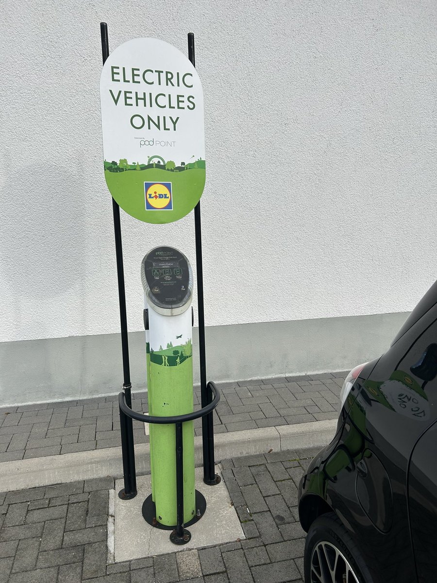 si1881's tweet photo. @LidlGB &amp; @Pod_Point can someone please fix the charger (Joan-Gabe) at your Wombwell store where store says the issue is #PodPoint and they say it’s #Lidl. Charger not showing on either app but seems to be able to be working. Like it for 10+ days now. #EVissues #EVChargeFault https://t.co/1hIX3o77eg