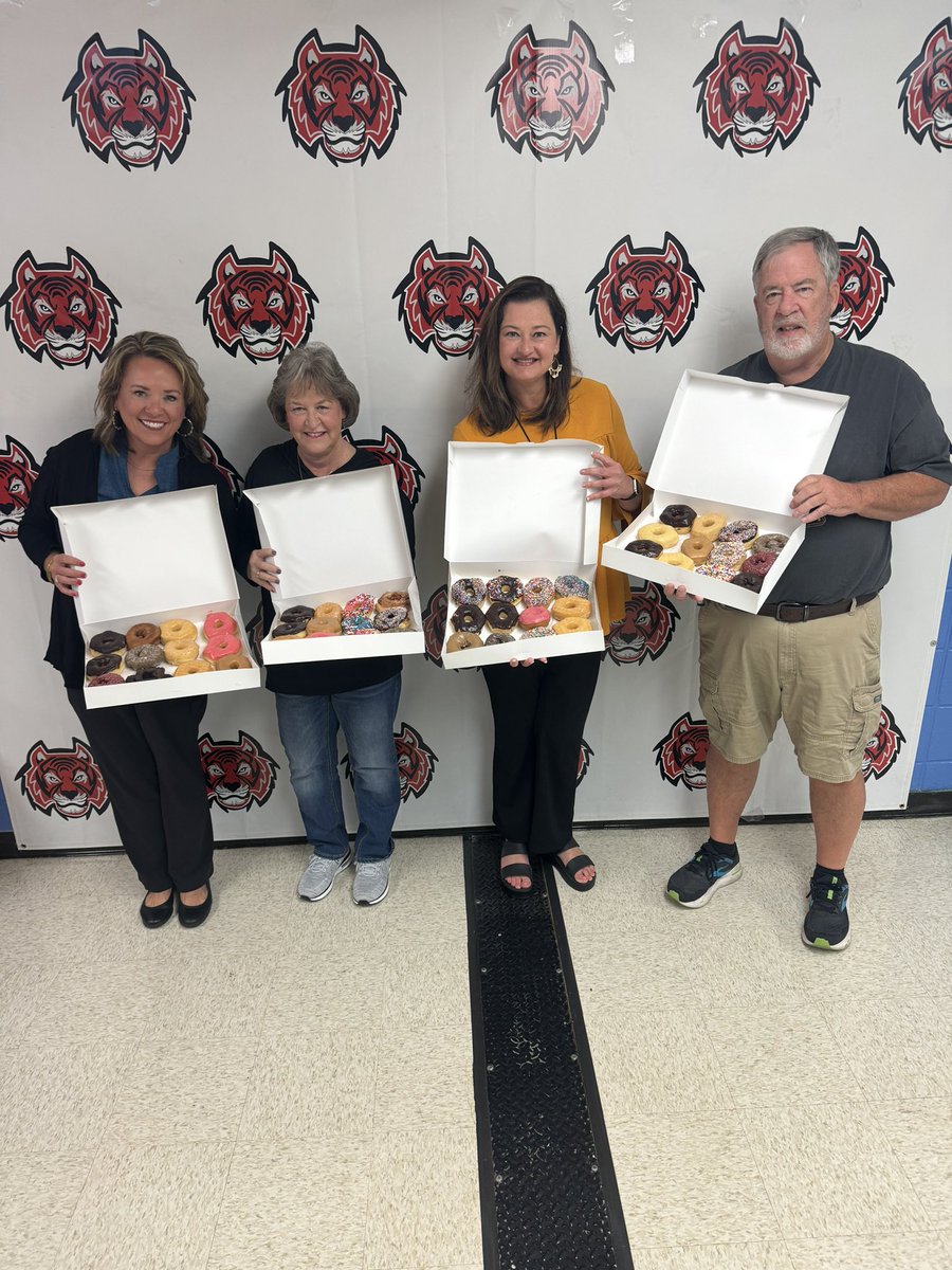 SAM HOUSTON ELEMENTARY 🐾 tweet media