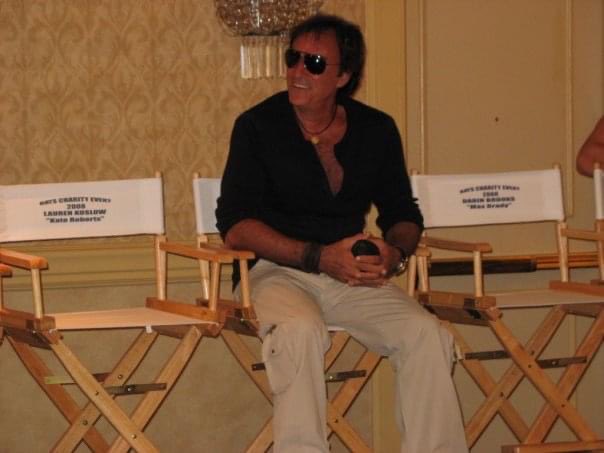 Mama_Hooch's tweet photo. #MCM My first #DAYS event back in 2008. Met this handsome man @ThaaoPenghlis for the first time. He was so gracious as to have a private dinner with his fan group at the time, Thaao’s Hoochies #Ohwhatanight #thatchest #friendshipformed #16yearsandcounting https://t.co/y4U6oLoP2I