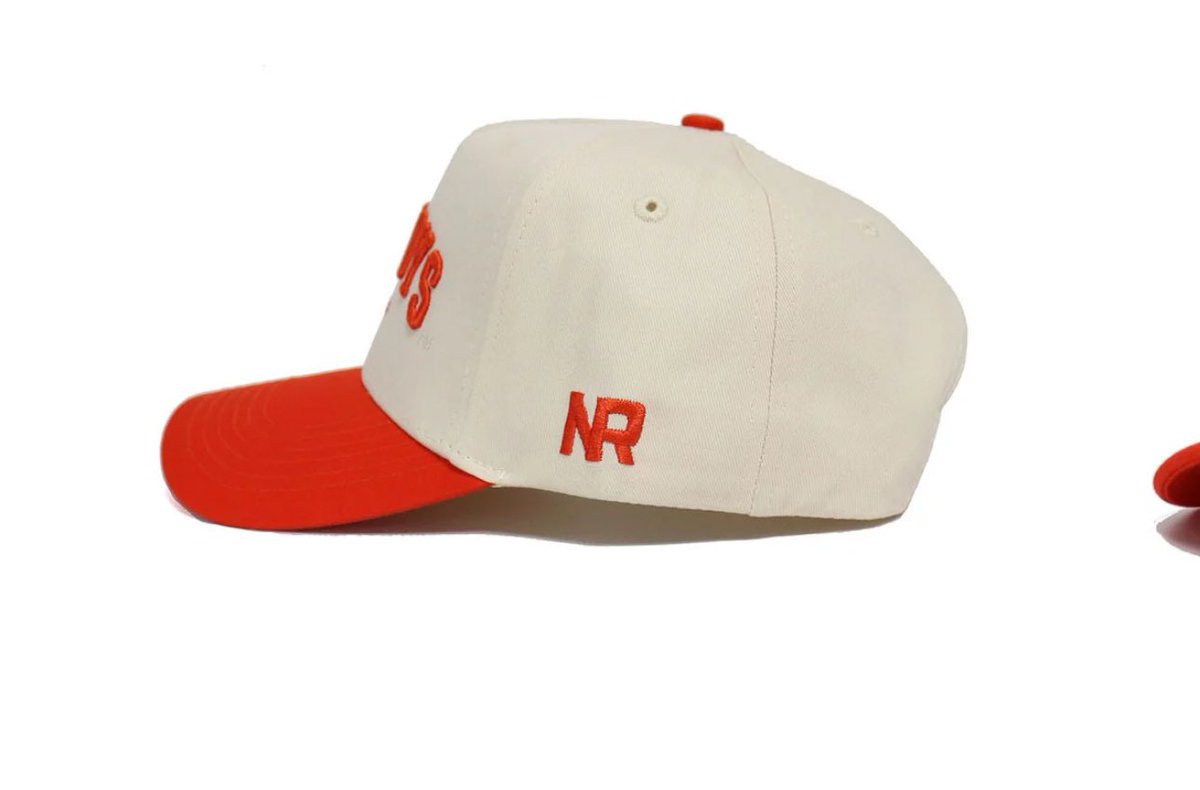 TheLowSingle's tweet image. 🚨🚨 COWBOY WRESTLING HAT GIVEAWAY 🚨🚨

Brought to you by @NoRivals_Brand

Winner will receive the hat pictured!👇🏽

Rules: 

-FOLLOW @NoRivals_Brand and I @TheLowSingle 

-LIKE and RT this post 

-TAG 2 friends

THE WINNER WILL BE CHOSEN THIS SUNDAY SO BE ON THE LOOKOUT 🤠🤼